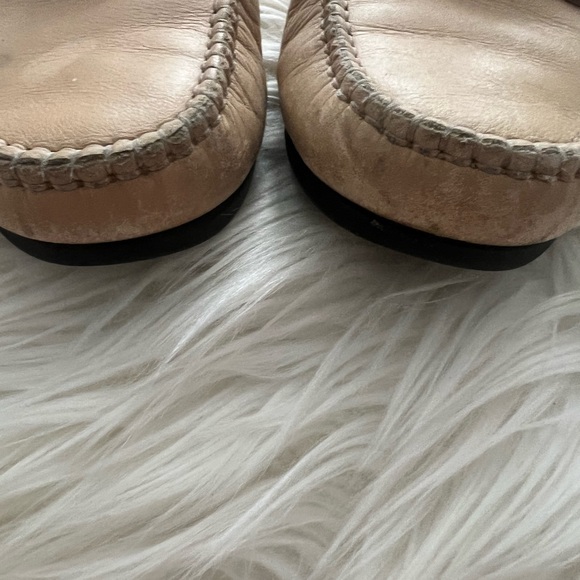 Salvatore Ferragamo | Tan Gancini Loafers - Picture 5 of 9